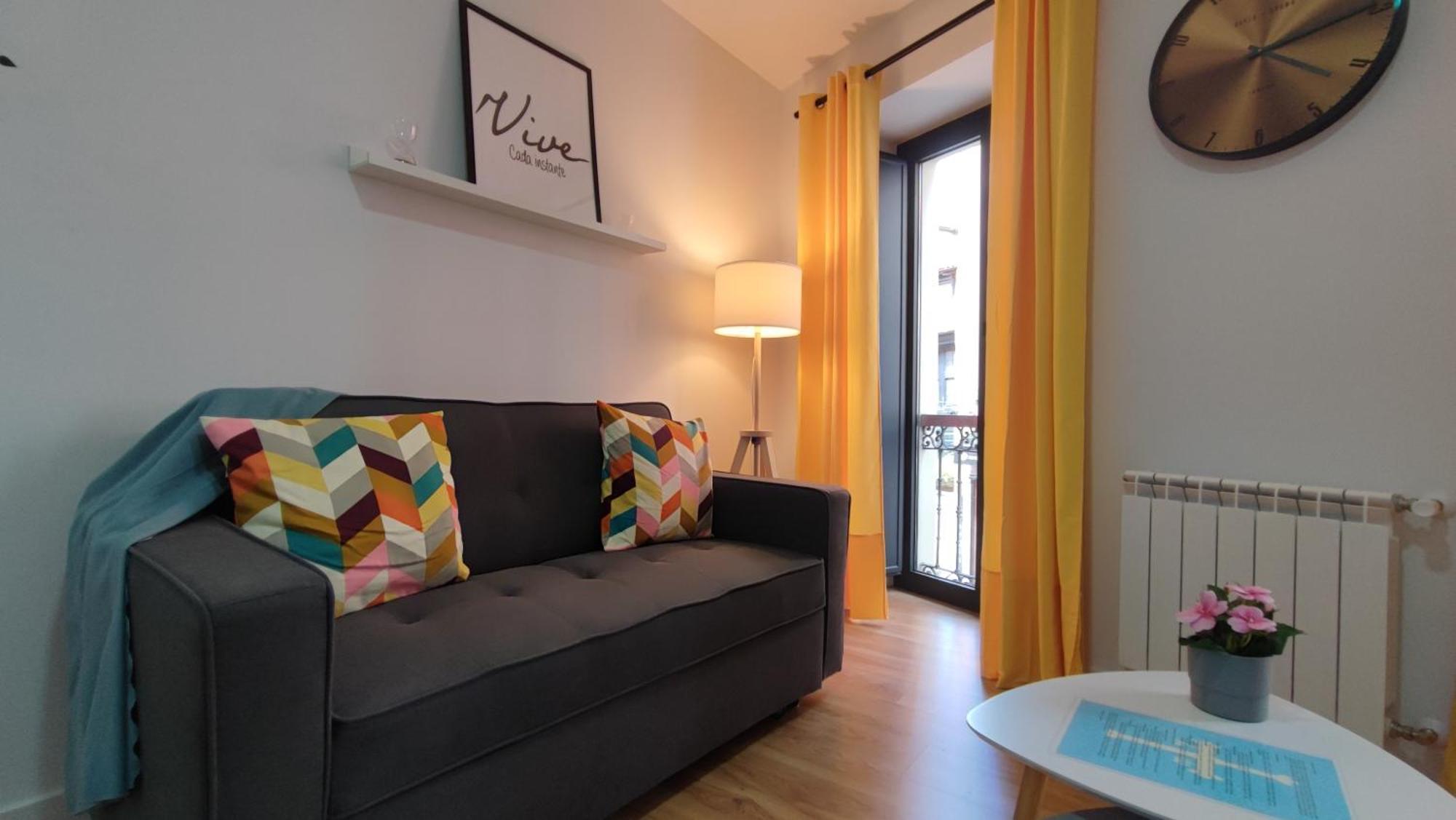 Apartamentos Aptio Овьедо Экстерьер фото
