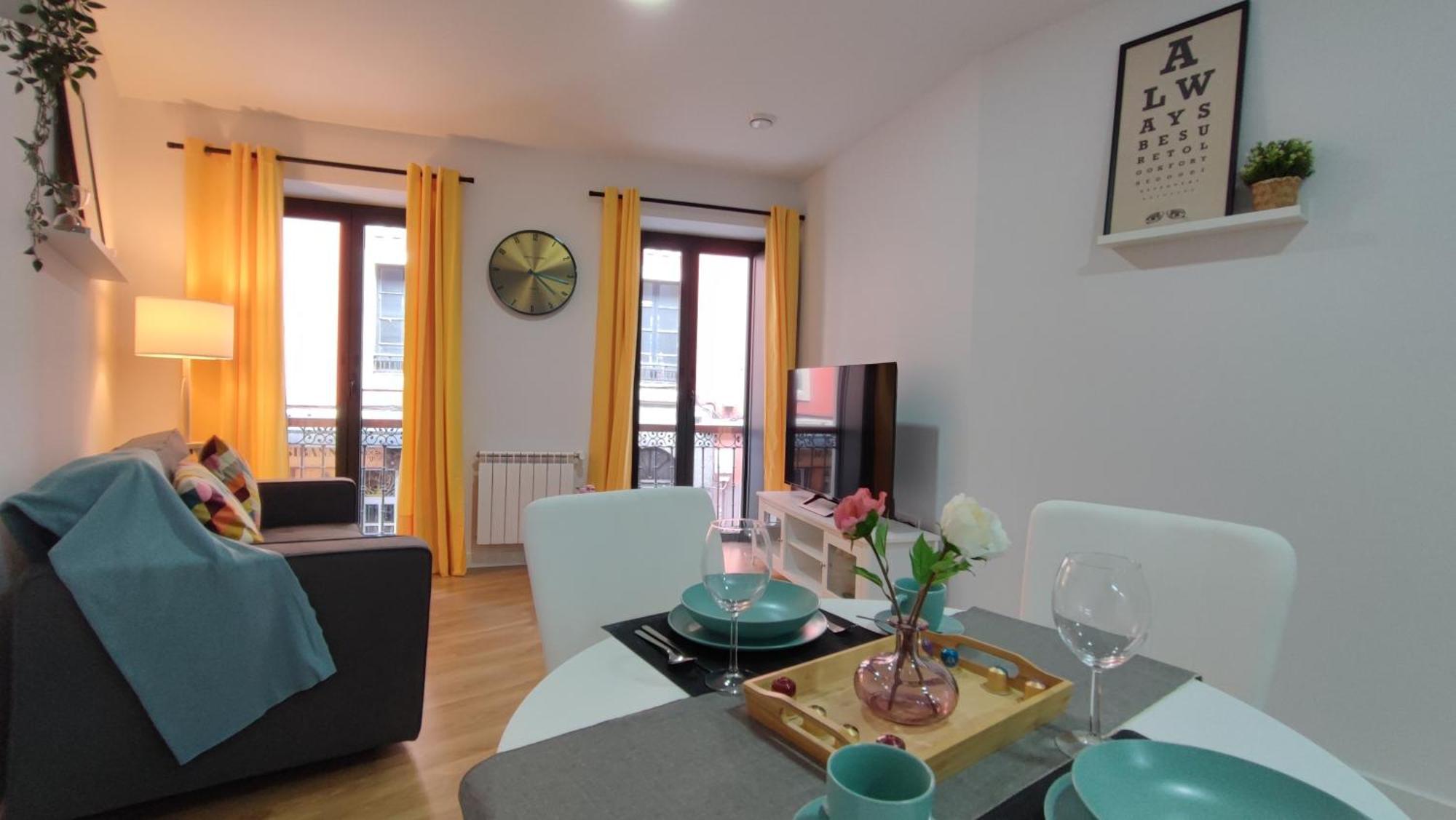 Apartamentos Aptio Овьедо Экстерьер фото