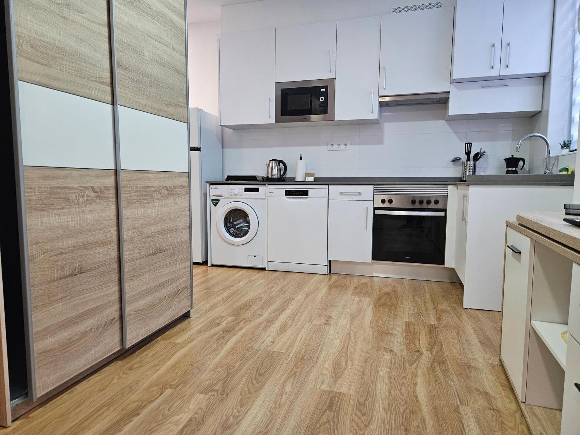 Apartamentos Aptio Овьедо Экстерьер фото