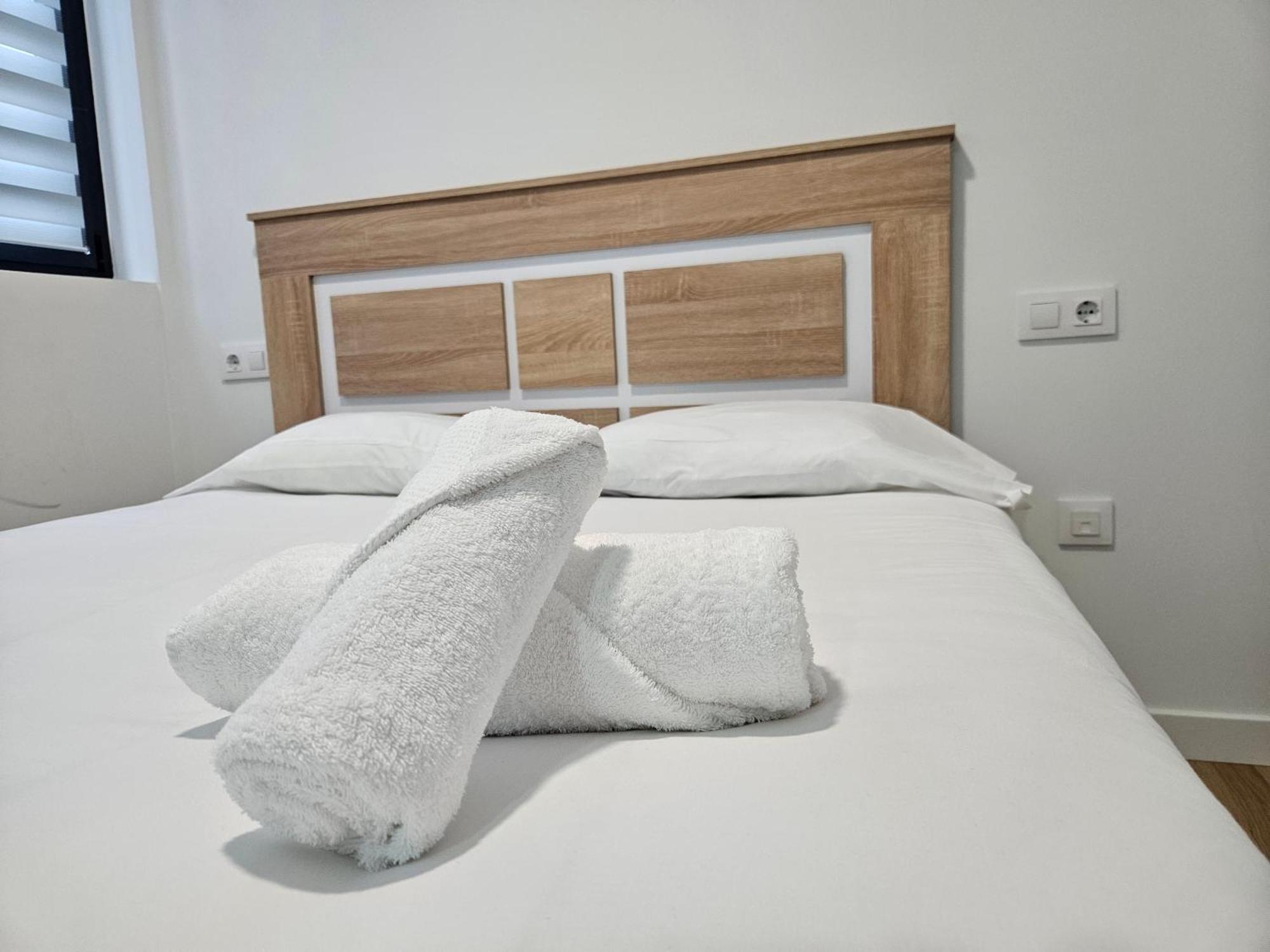 Apartamentos Aptio Овьедо Экстерьер фото