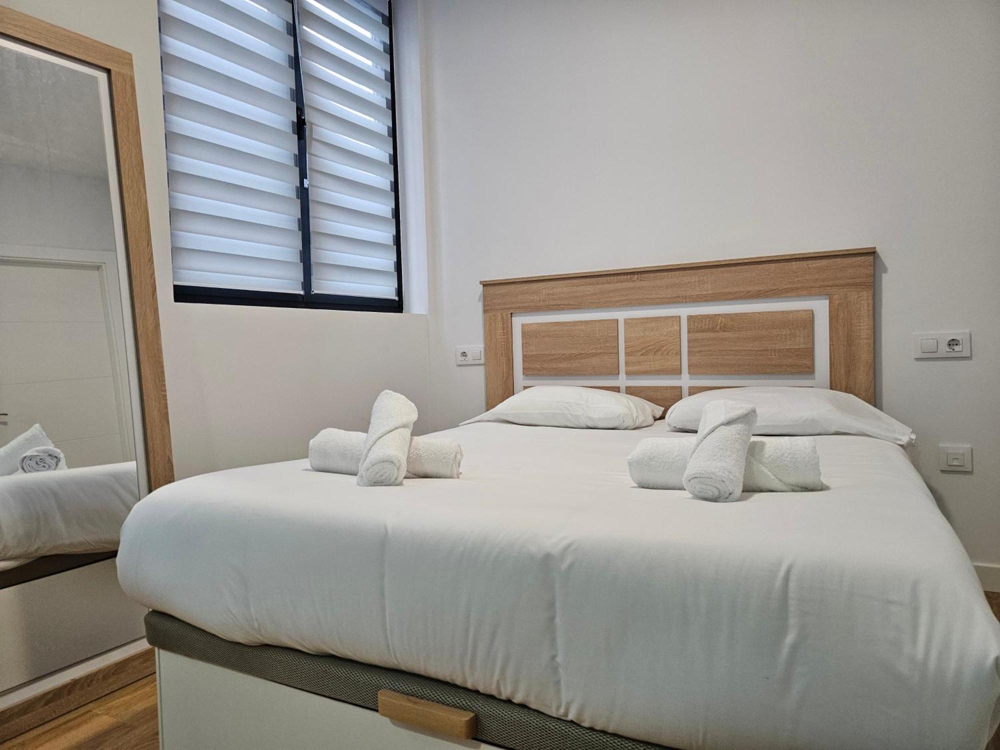 Apartamentos Aptio Овьедо Экстерьер фото