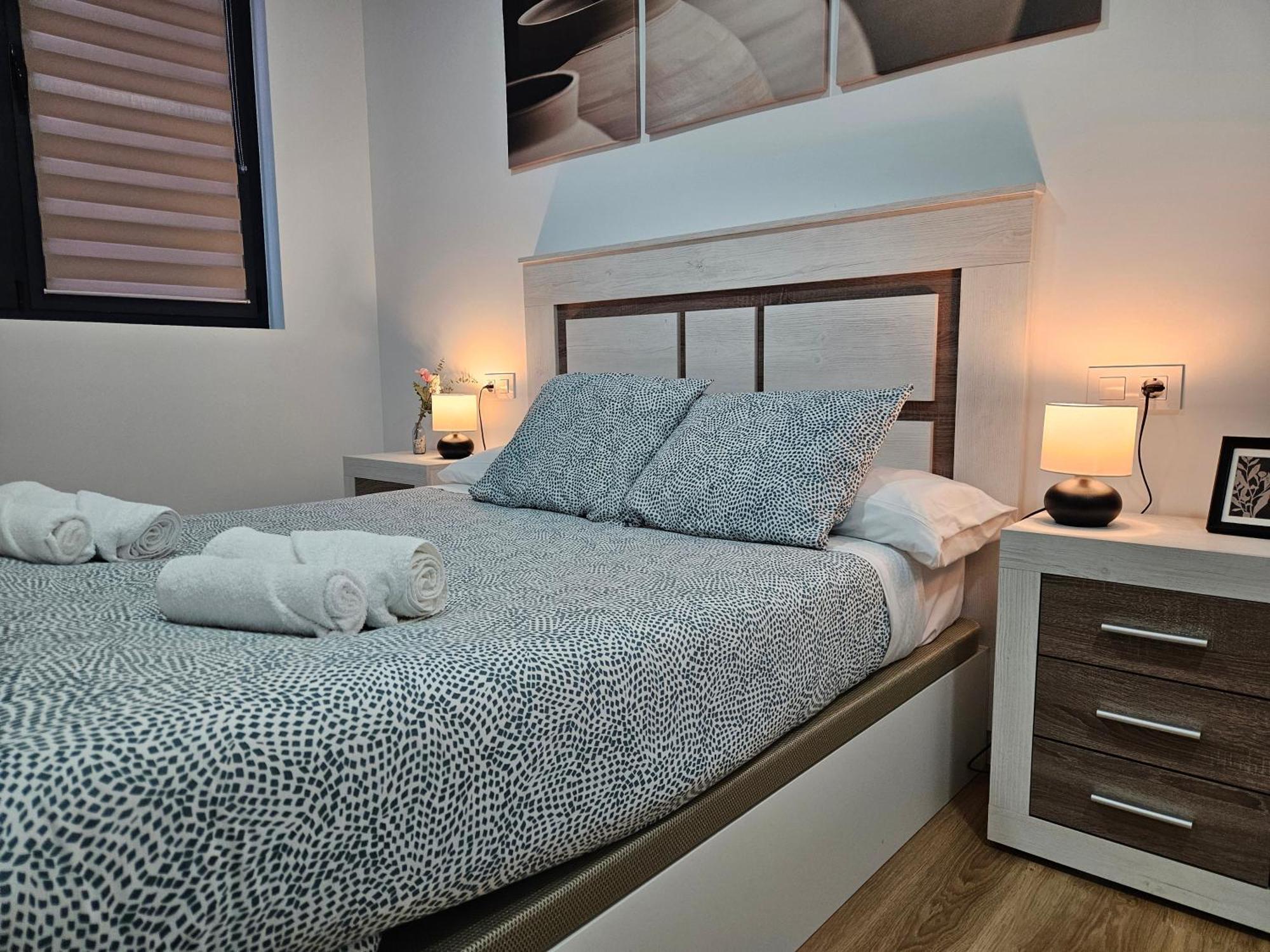 Apartamentos Aptio Овьедо Экстерьер фото