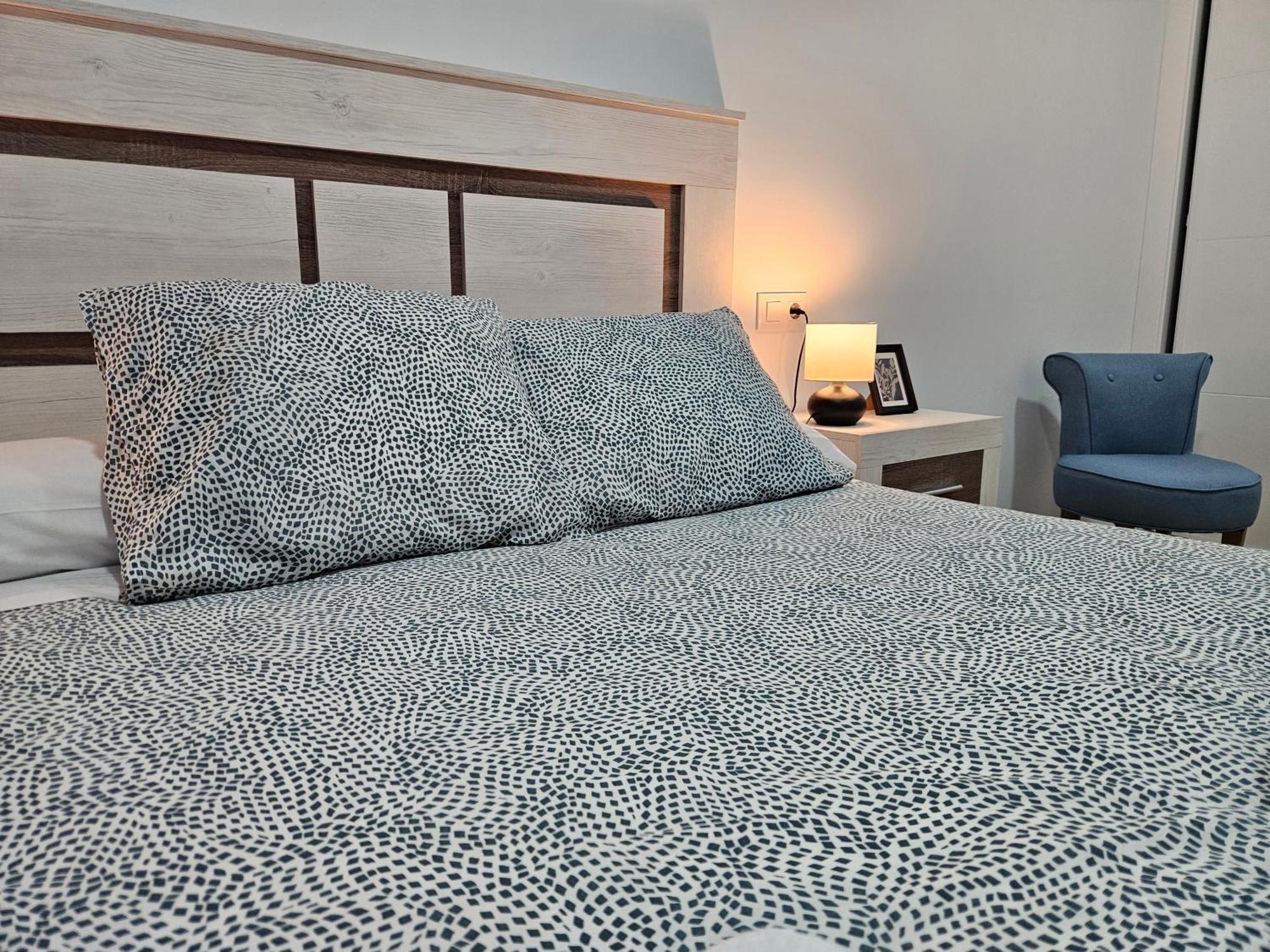 Apartamentos Aptio Овьедо Экстерьер фото