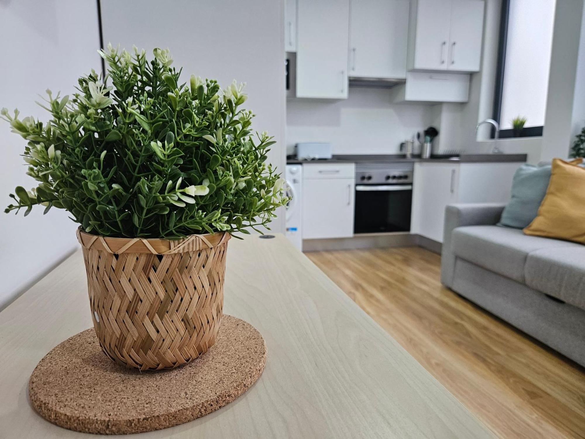 Apartamentos Aptio Овьедо Экстерьер фото