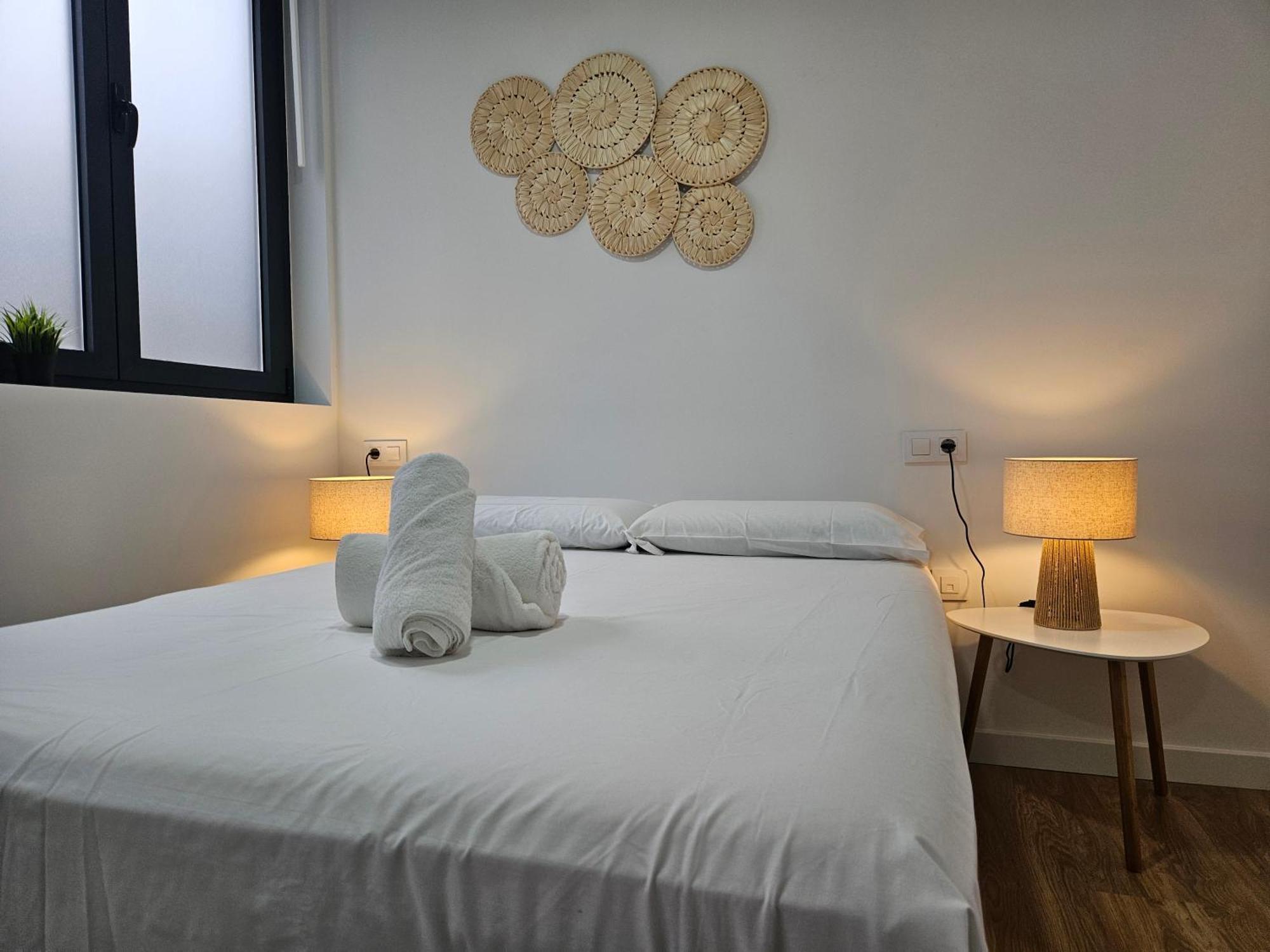 Apartamentos Aptio Овьедо Экстерьер фото